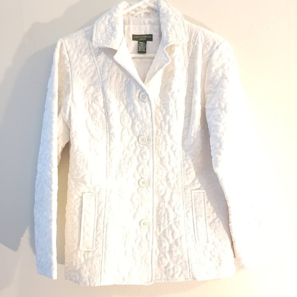 Vintage Mountain Lake Quilted Jacket- petite small